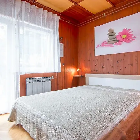 Alma Pjescana Uvala