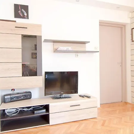 Alma Apartament Pjescana Uvala